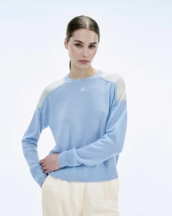 FROM FUTURE Pull Col Rond Bicolore Et Broderie Baby Blue