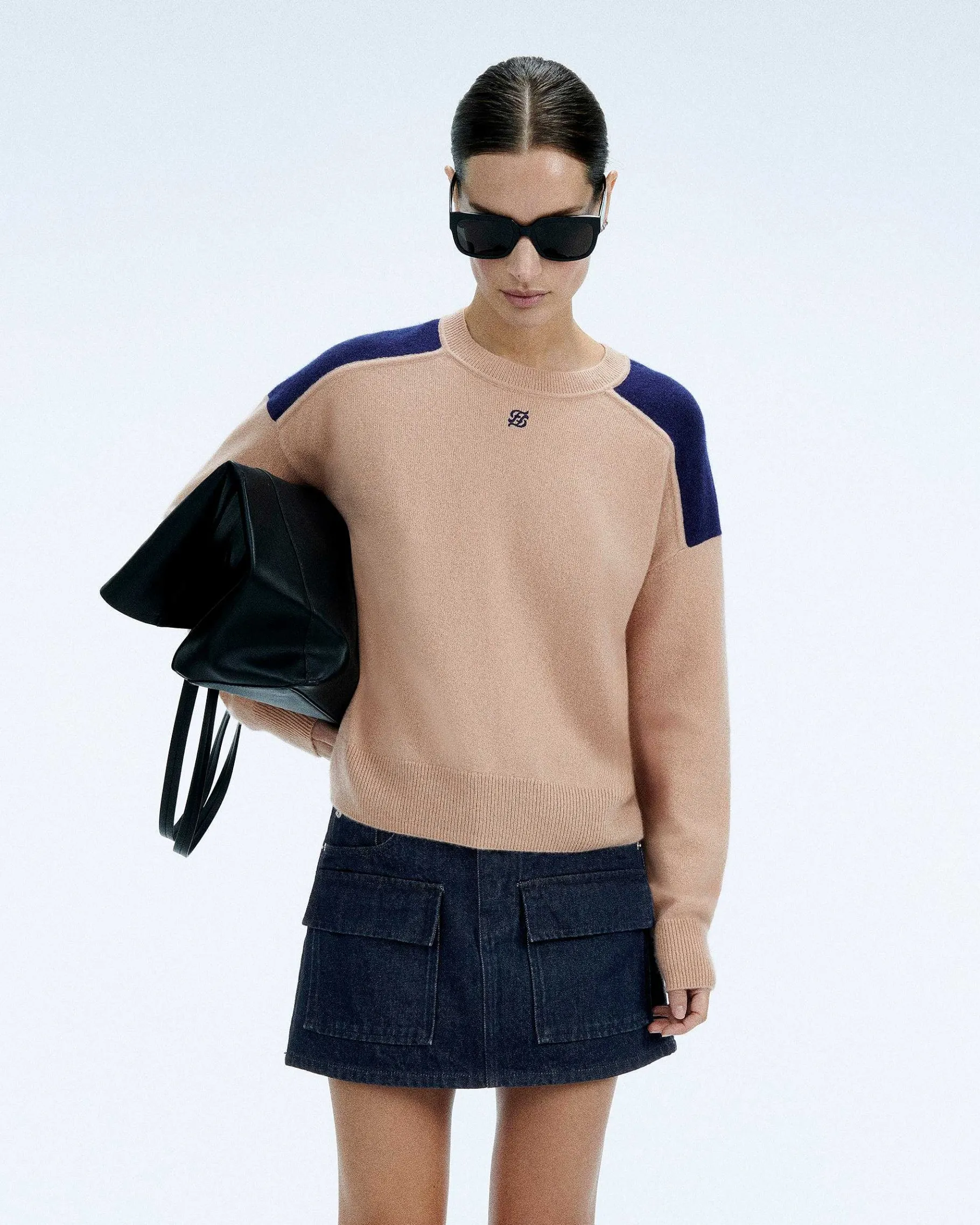 New FROM FUTURE Pull Col Rond Bicolore Et Broderie Noir