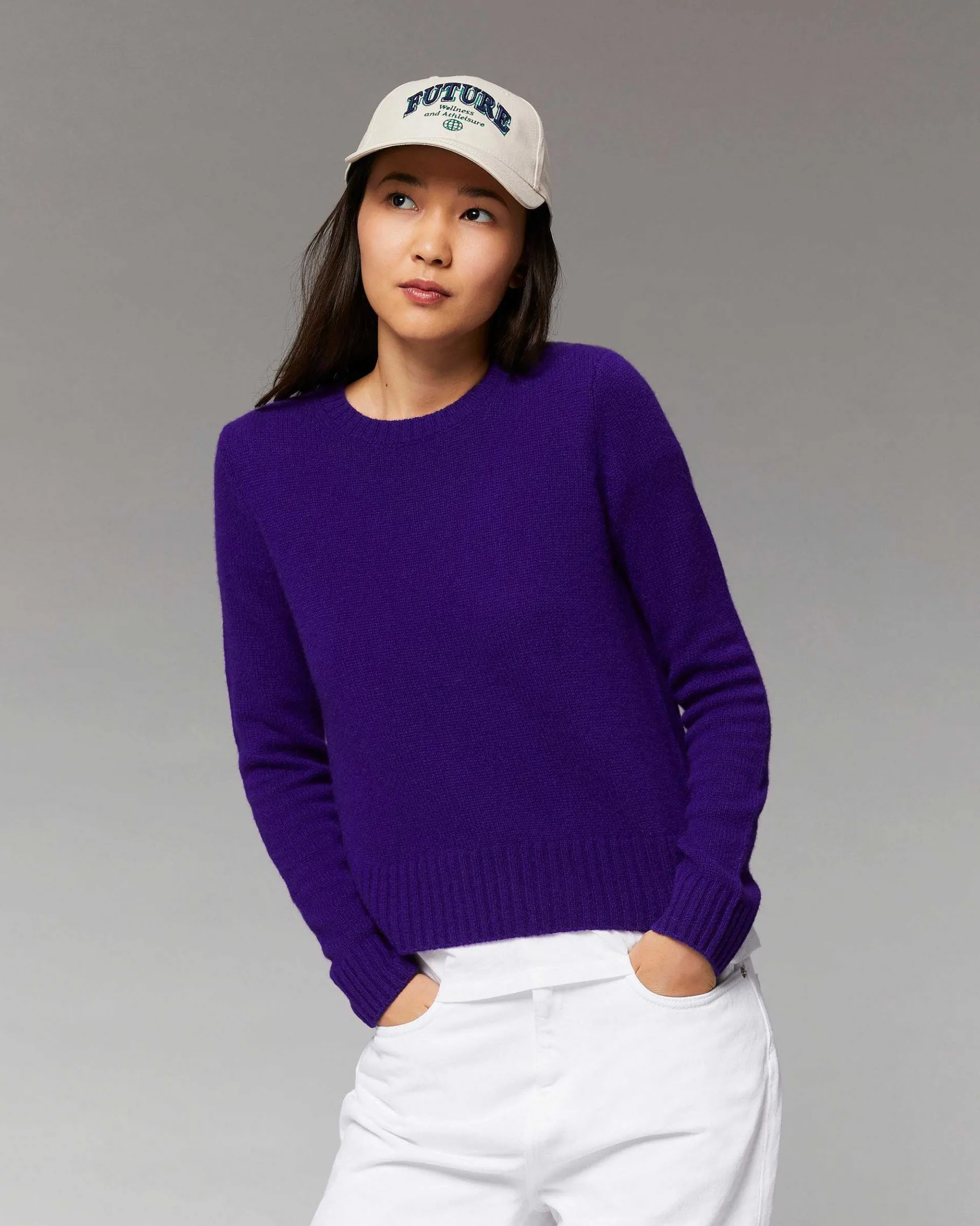 New FROM FUTURE Pull Col Rond Court Intense Purple