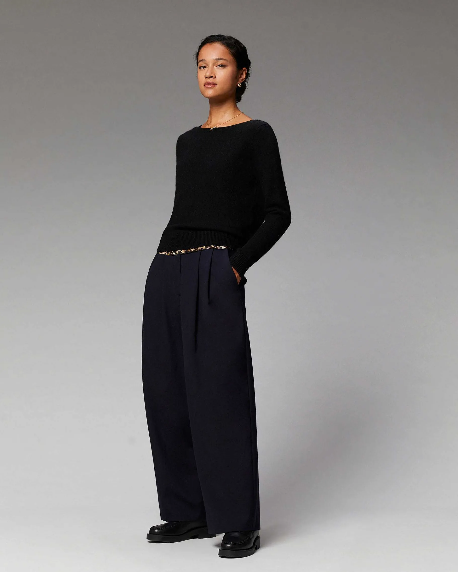 Online FROM FUTURE Pull Col Rond Dos Nu Leger Rose Poudre