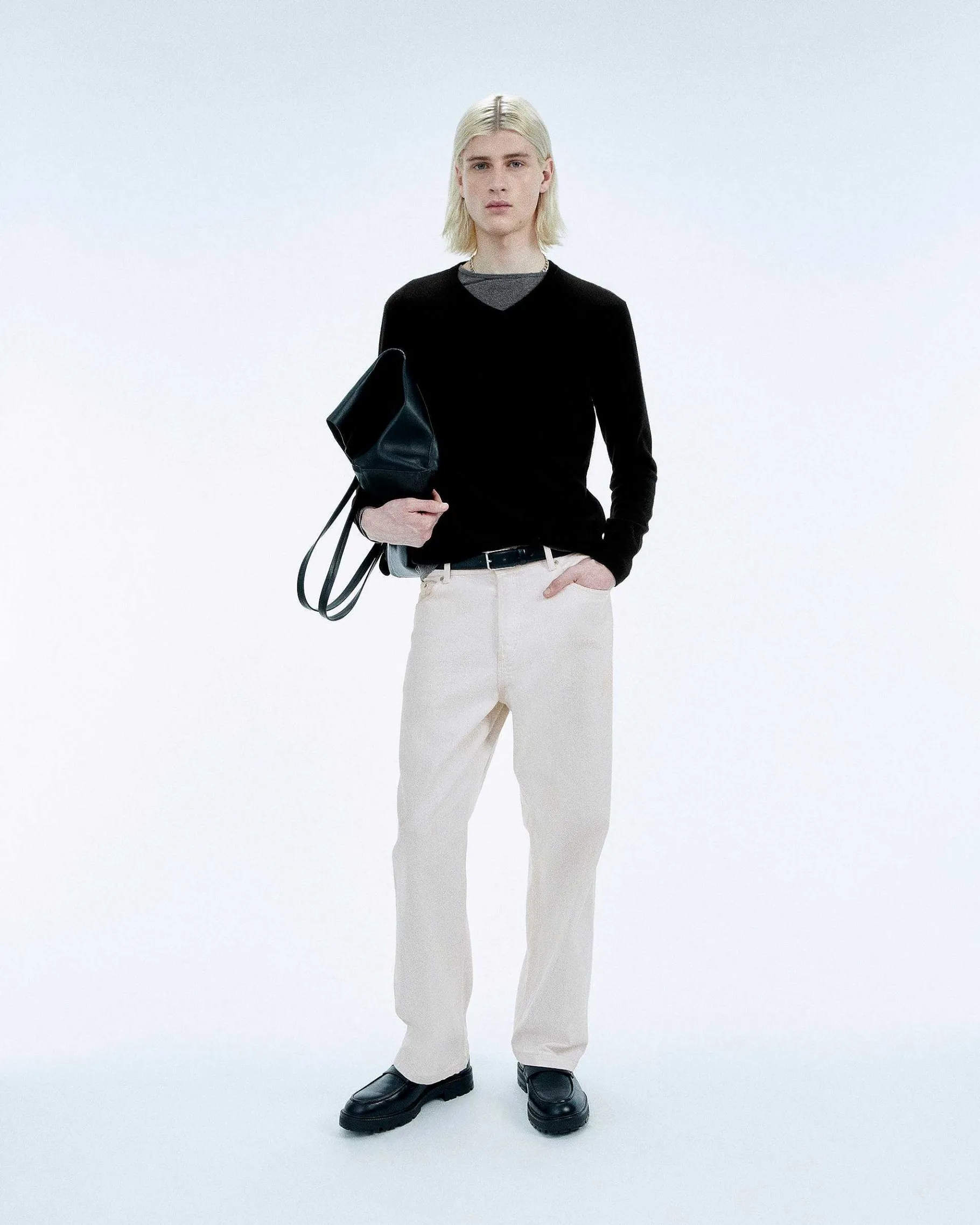 Clearance FROM FUTURE Pull Col V Navy