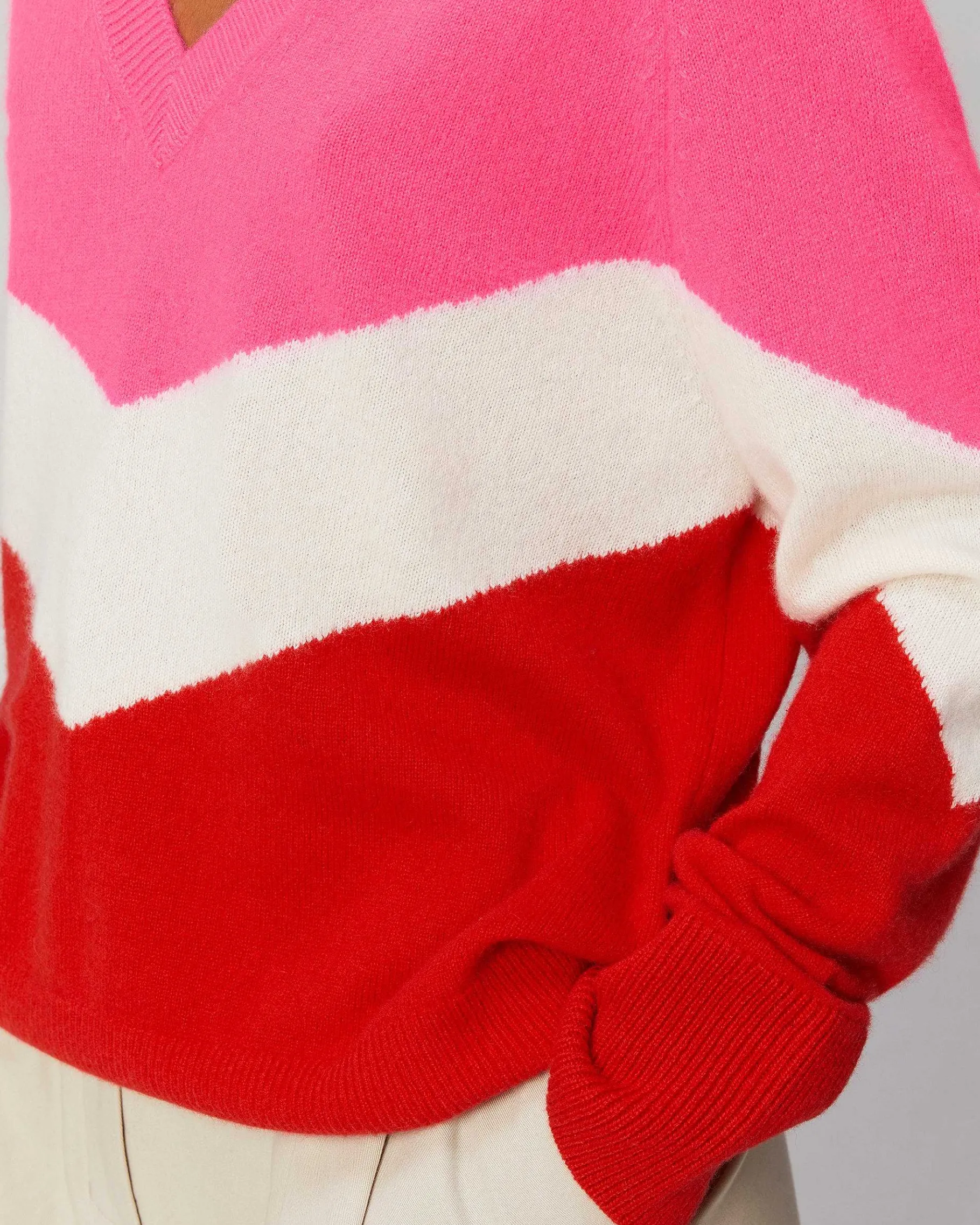 Hot FROM FUTURE Pull Col V Bandes Tricolore Leger Power Red