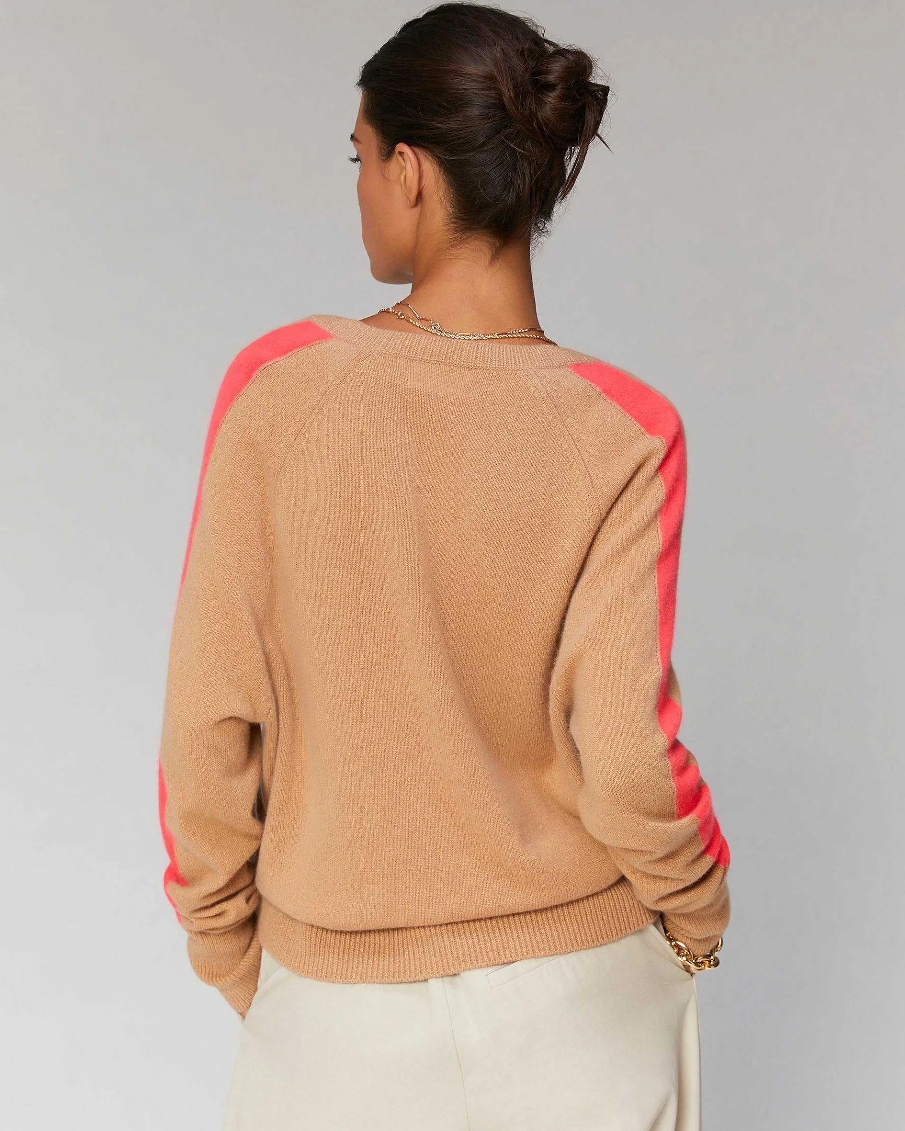 Discount FROM FUTURE Pull Col V Oversize Bandes Bicolore Leger Rouge Vif