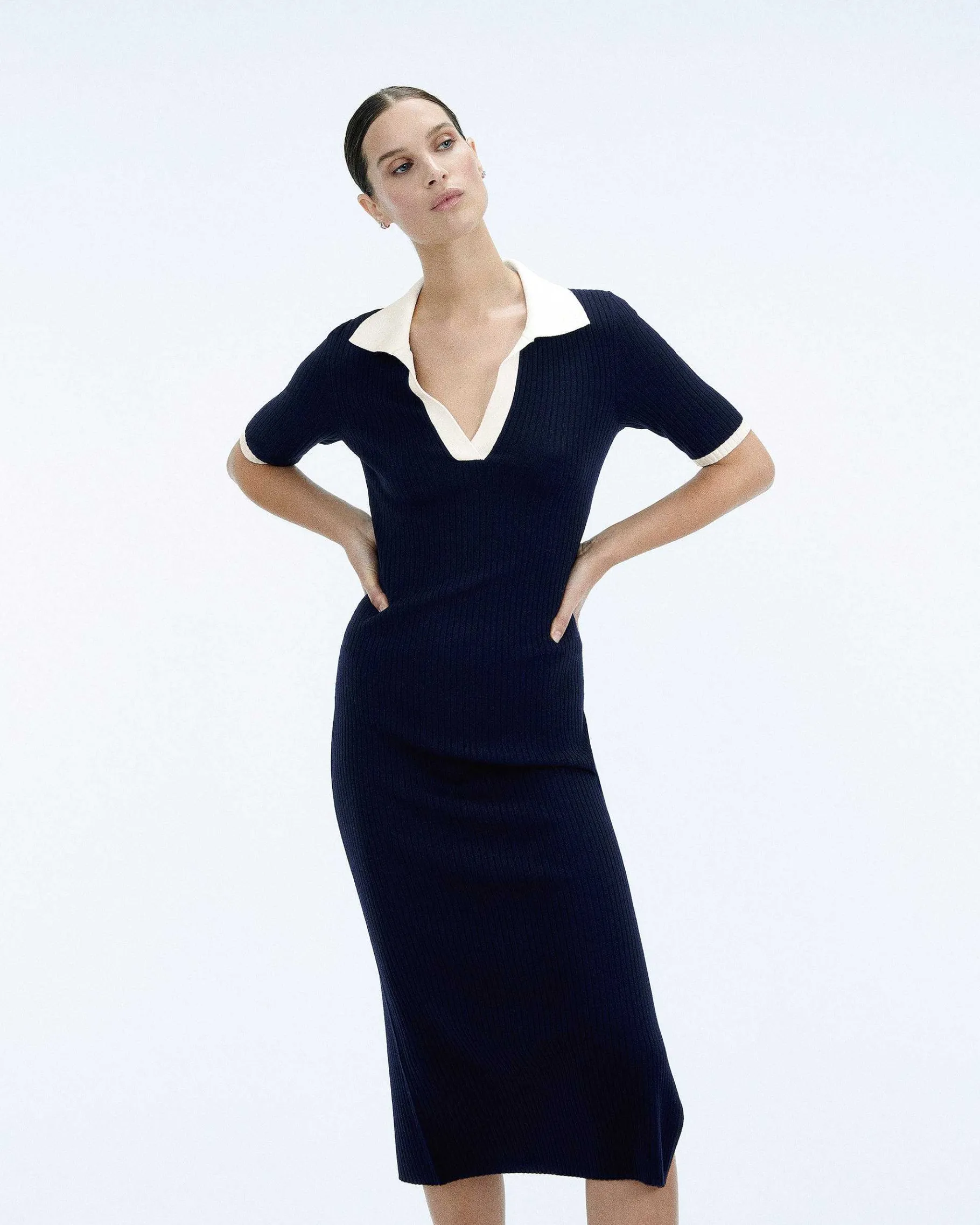 Sale FROM FUTURE Robe Longue Manche Courte Navy