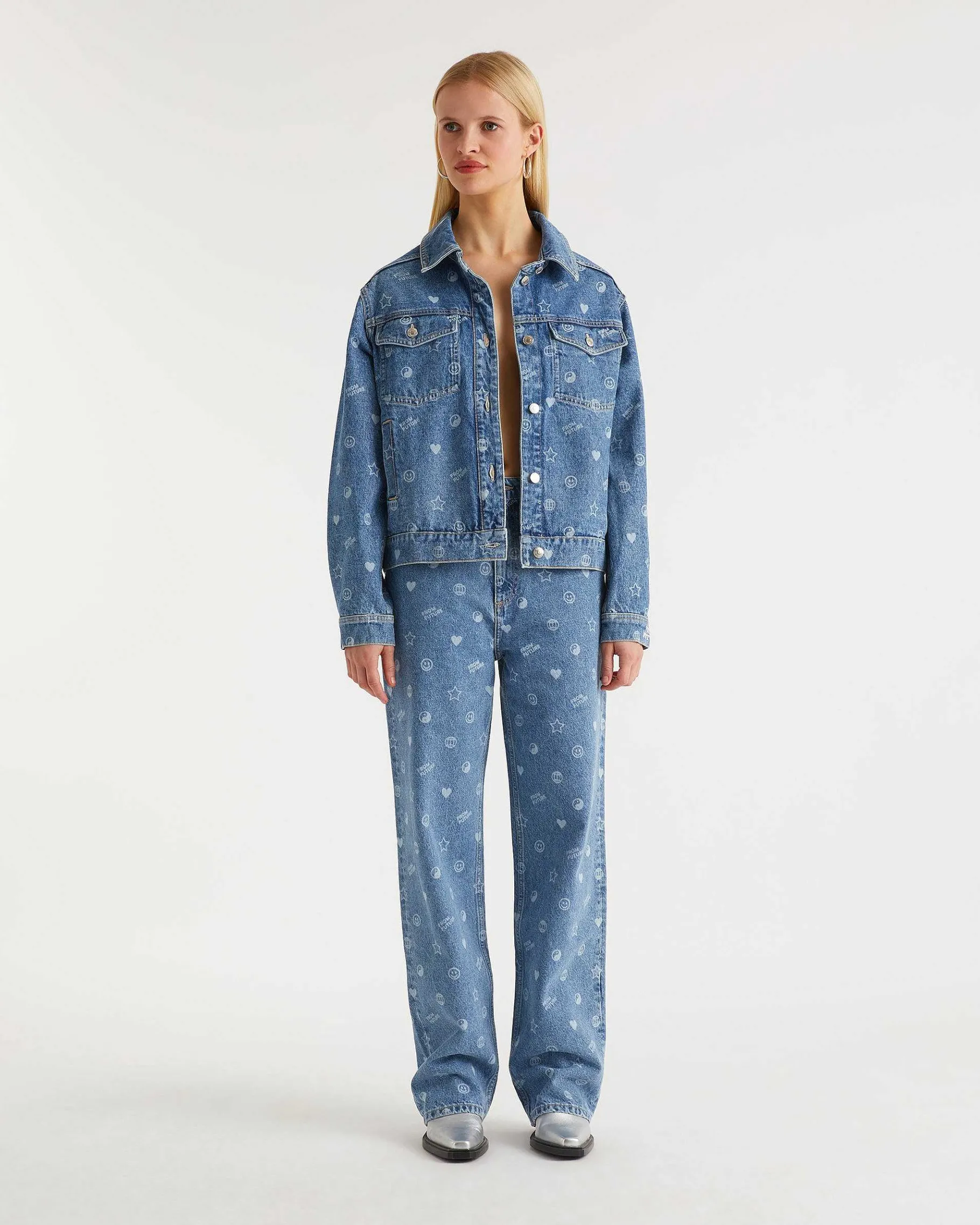 New FROM FUTURE Veste Laser Light Blue